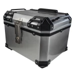 Univerzalni motoristični kovček 45L srebrn - kvadraten za 1 čelado