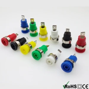 BS4302 paket 2 4 mm ženski terminali za panele