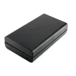 Caja plastico para proyectos 124x70x28mm vista abierta mostrando interior