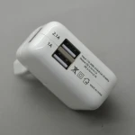 Dvojni USB omrežni polnilec 2,1A in 1A za tablice in telefone