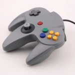 Združljiv krmilnik Nintendo 64 z originalnim priključkom in črnim kablom