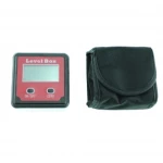 Digitalni nivelir z magnetno osnovo za natančno merjenje kotov in poševnin