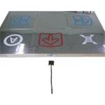 Vista lateral de la pista de baile metálica TX-4000 para juegos musicales