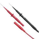 Detalle de la punta fina de 1mm de la sonda TP4155 para mediciones electrónicas